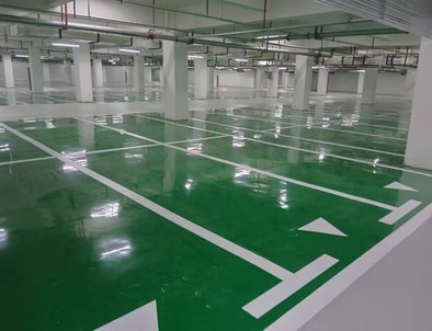 十堰十堰小区停车场标线