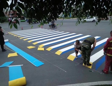 十堰十堰彩色路面标线施工